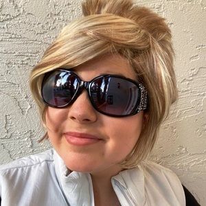 Meet your Posher, Pam